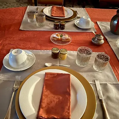 Donna Guia Bed & Breakfast *