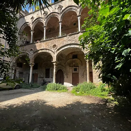 Donna Guia Nocleg ze śniadaniem 4*